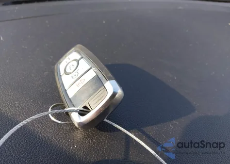 2021 Ford Explorer Xlt z USA, uszkodzony, nr VIN 1FMSK8DH2MGC24610